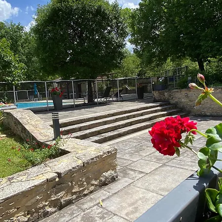 Domaine Rossignol Tournesol Bed & Breakfast