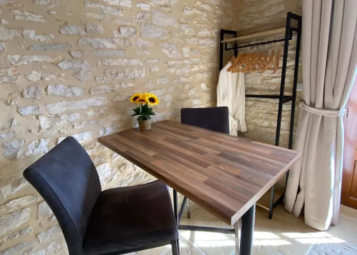 Domaine Rossignol Tournesol Panzió 3*